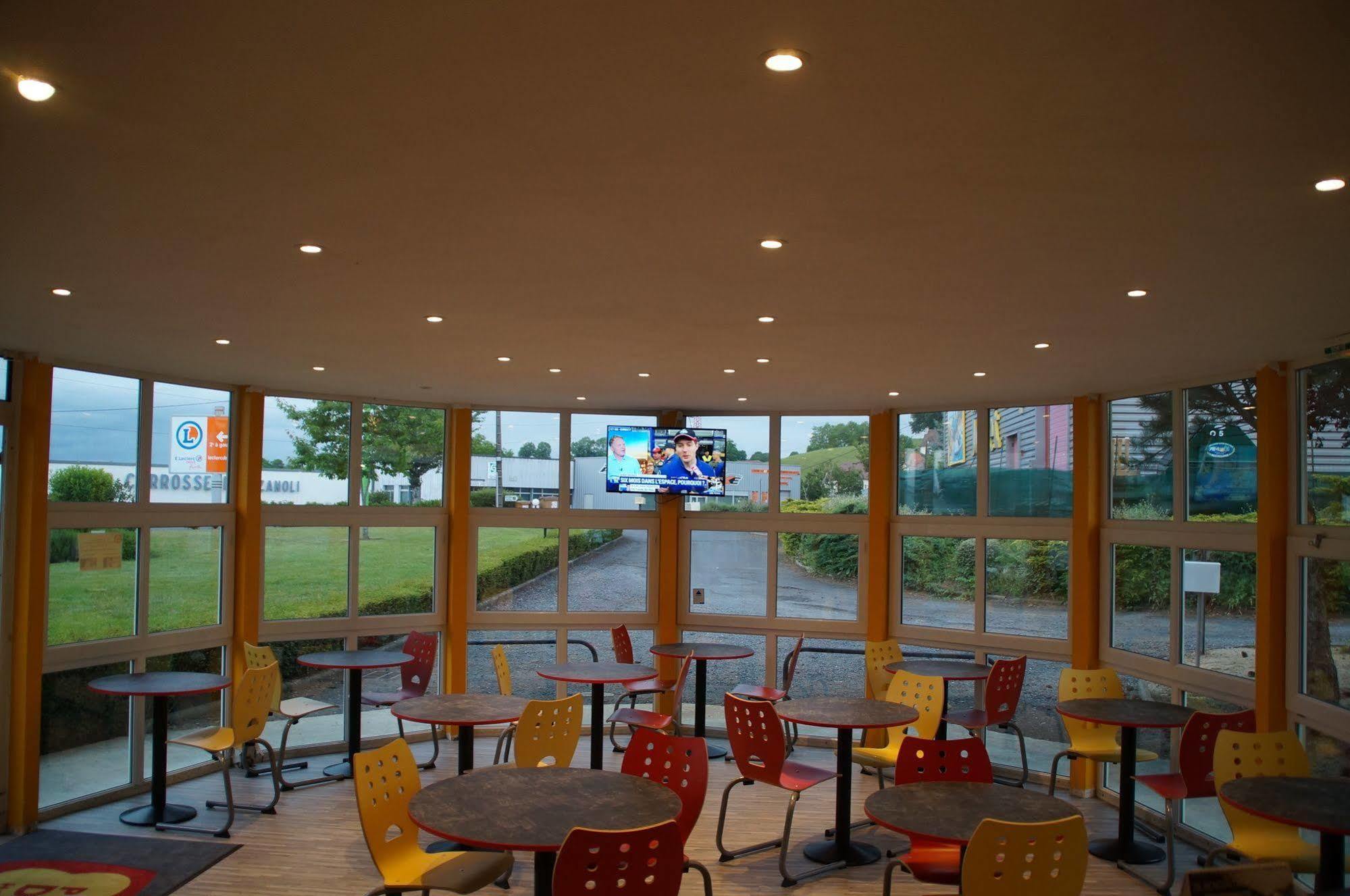 The Originals Access Aeroport, Hotel Aurillac Exterior photo